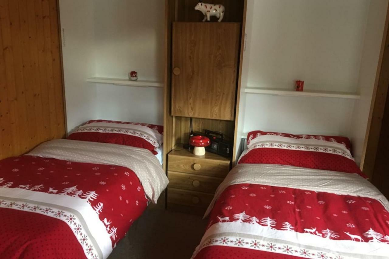 Haus Bortis Appartement Goms Buitenkant foto